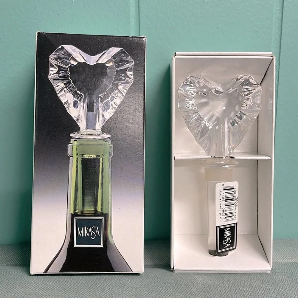 BNWT MIKASA VENUS HEART FULL LEAD CRYSTAL BOTTLE STOPPER MADE IN AUSTRIA IN BOX